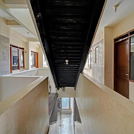 Oyo 1699 Verona Residence Bandung Exterior foto
