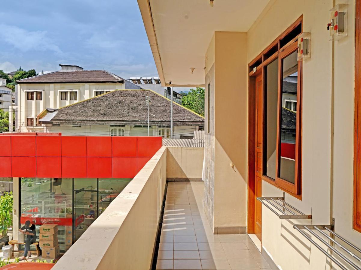 Oyo 1699 Verona Residence Bandung Exterior foto