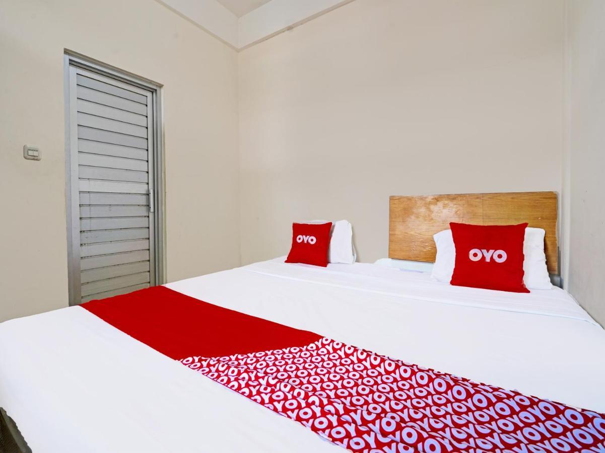 Oyo 1699 Verona Residence Bandung Exterior foto