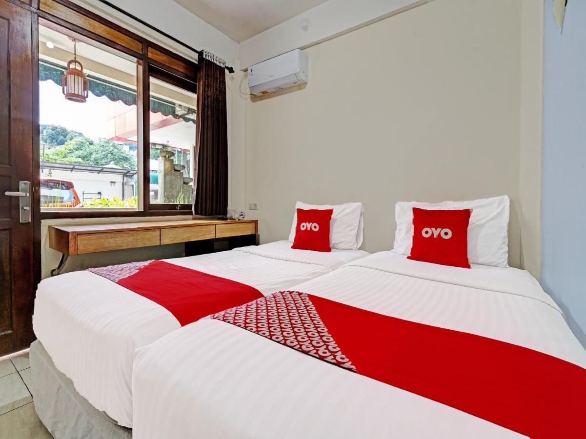 Oyo 1699 Verona Residence Bandung Exterior foto