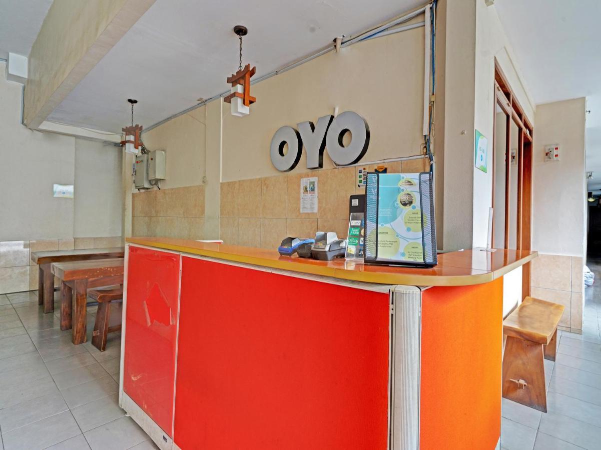 Oyo 1699 Verona Residence Bandung Exterior foto