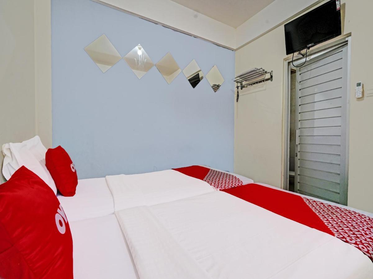 Oyo 1699 Verona Residence Bandung Exterior foto